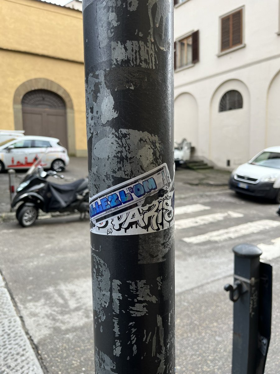 lenomarsiglia's tweet photo. Affaire rรฉglรฉe ๐
๐Florence, Italy ๐ฎ๐น
#stickaddict #antipsg https://t.co/9DzCuHRGWb