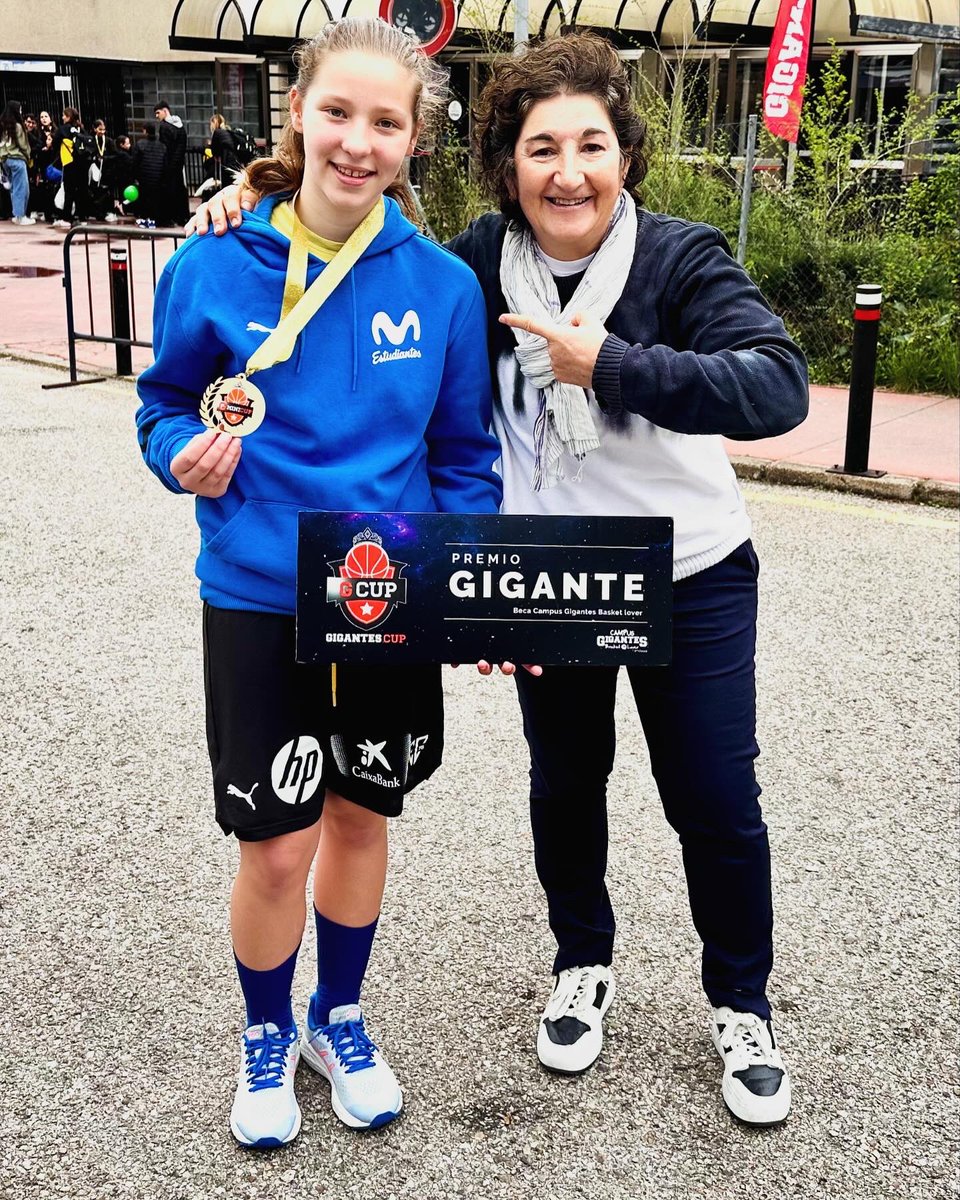 elegasolina's tweet photo. @MovistarEstu minibasket Begoña subcampeón @GIGANTESJunior @GIGANTESbasket @FBMadrid @KelloggsLATAM disputado en  Guadalajara y Mara Díaz Montesdeoca, nuestra nieta MVP del torneo con 92 puntos en 7 partidos, la saga continúa…🏀 🏀🏀 https://t.co/CjAyQDrTET