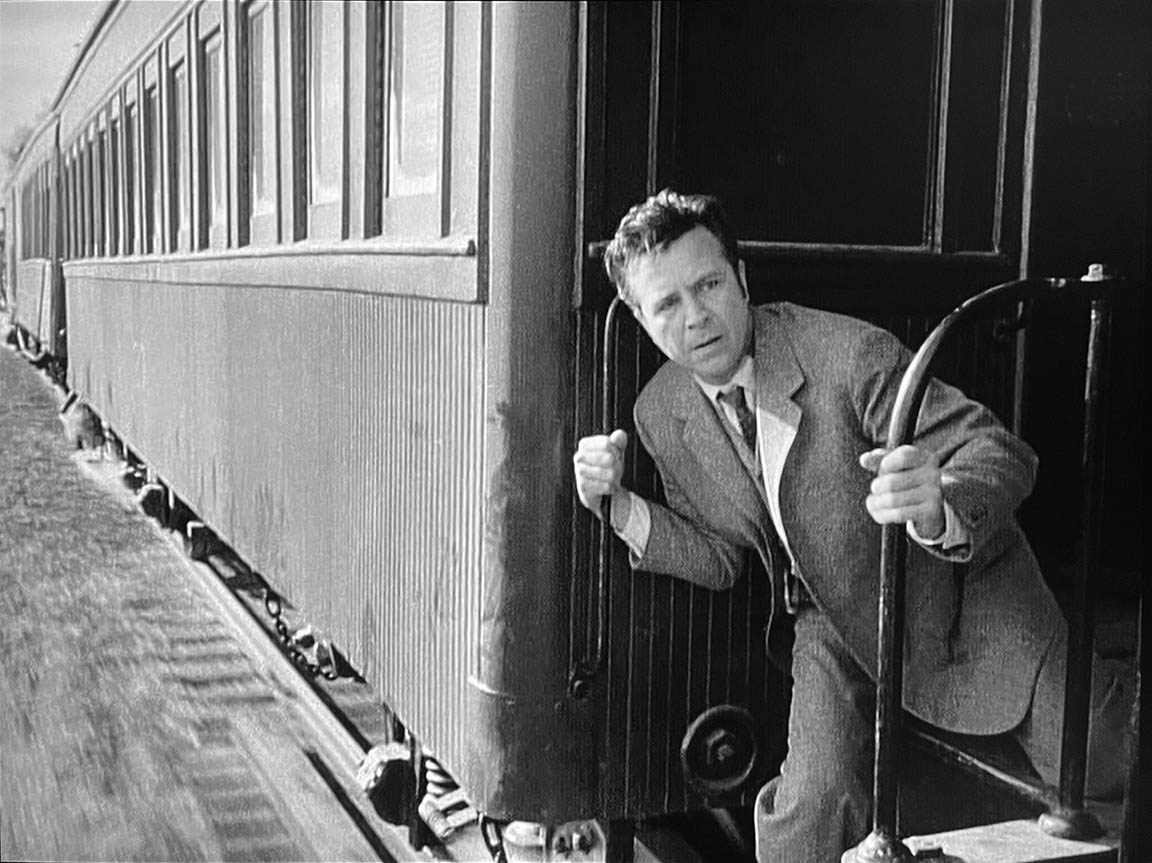 NY Police Detective Dick Powell learns of an assassination plot against President Lincoln and hops a train to try and foil it in THE TALL TARGET (1951). Almost no music score, great texture, atmosphere & mounting tension. An Anthony Mann triumph.