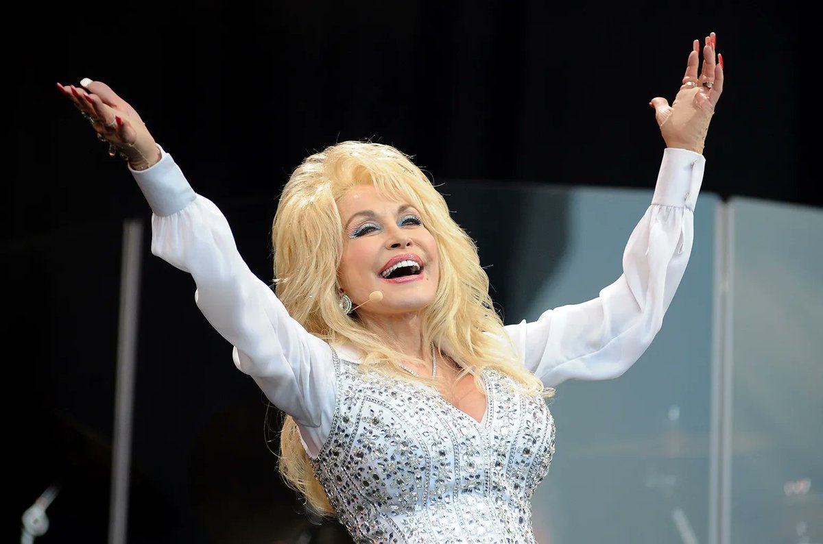 BeyLegion's tweet photo. Beyoncé's COWBOY CARTER to feature Country Music legend Dolly Parton and fellow Texas-native Willie Nelson.

Out Friday. #actii 

https://t.co/nJVCBiJ52d https://t.co/j2WrUFgY43