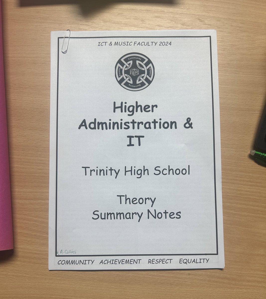 Miss Collins tweet media