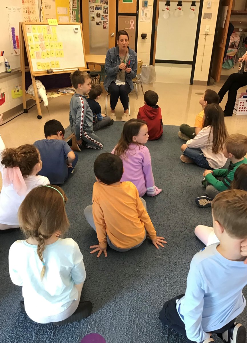 maurakbennett's tweet photo. Yesterday @PSD_EReichert and Chris Brockman came in and taught these Kinders all about coding with @Ozobot! They were so excited and STILL talking about it today! Thank you for such a fun and engaging lesson! @PennridgeSD #PennridgeProud https://t.co/giCtp6unmQ
