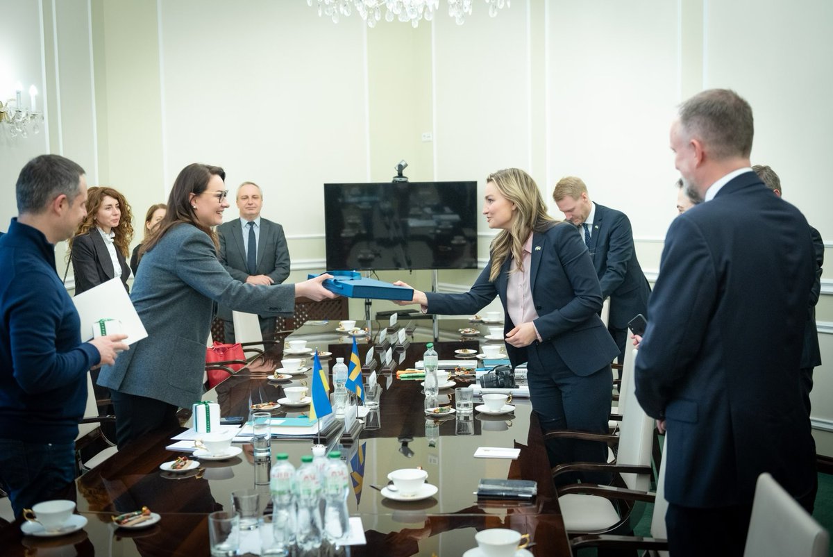 Back in Sweden from a visit to Kyiv, Ukraine. Meetings with my Ukrainian counterparts Herman Halushchenko and Deputy Prime Minister Yulia Svyrydenko. Meetings on how we can continue to support Ukraine both military, financially but also by creating business. It was gratifying to