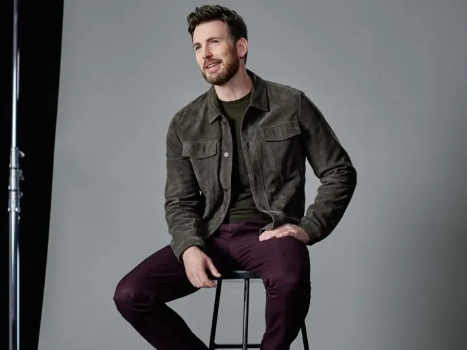 chrisevansfanuk's tweet photo. Chris Evans and audi https://t.co/qkCOnAIfho