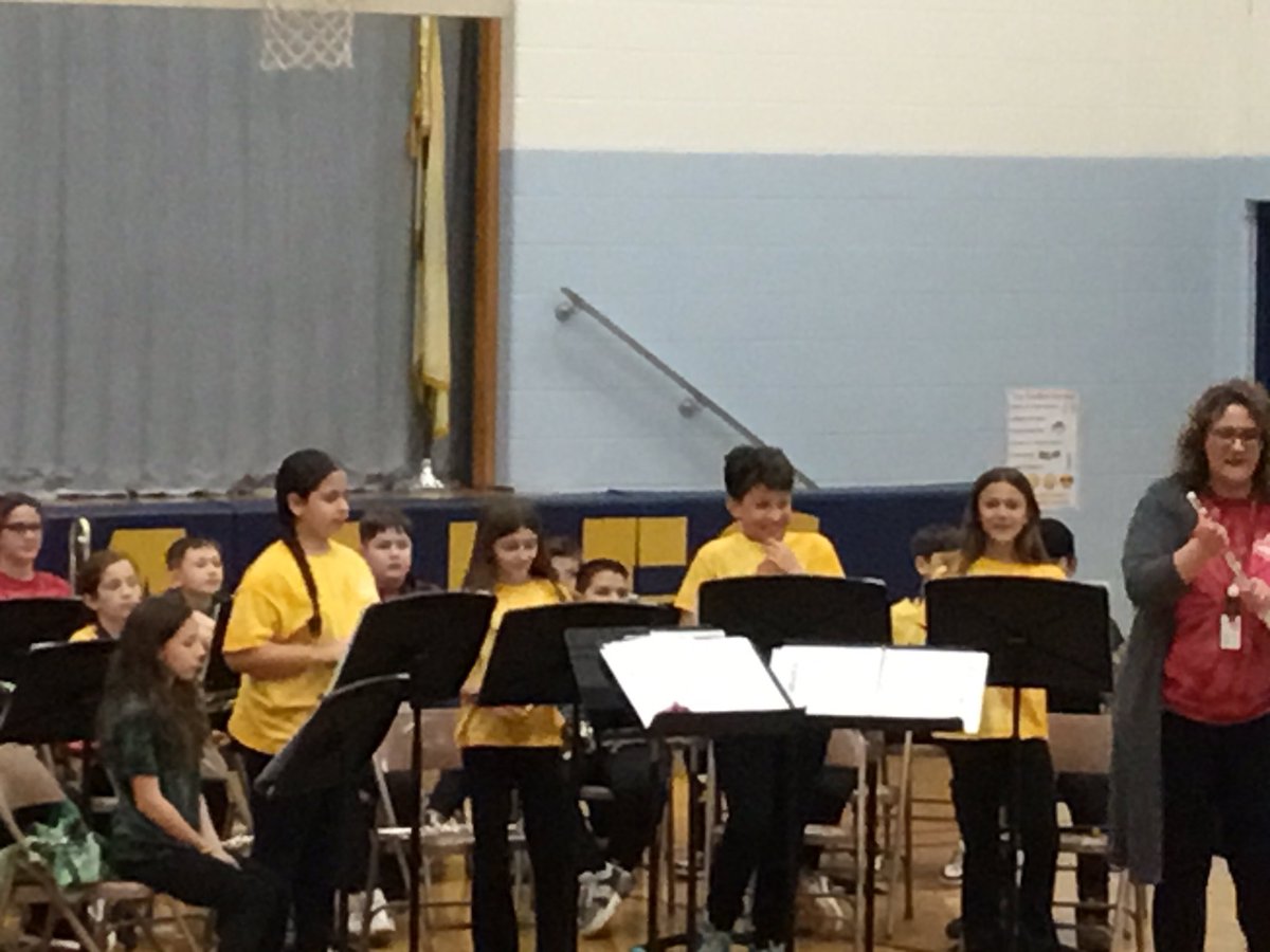 Mrs. Ayres tweet media