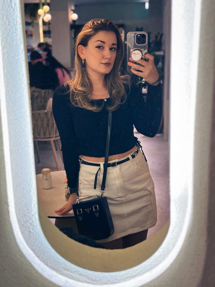 hallo_alexa_ tweet media