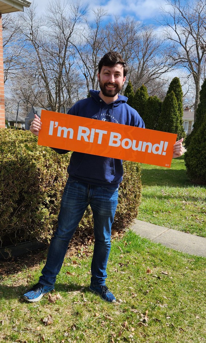corneiliacat's tweet photo. Jon is off to college!
@RITAdmissions 
#RITBound https://t.co/u5MkqkFMxD