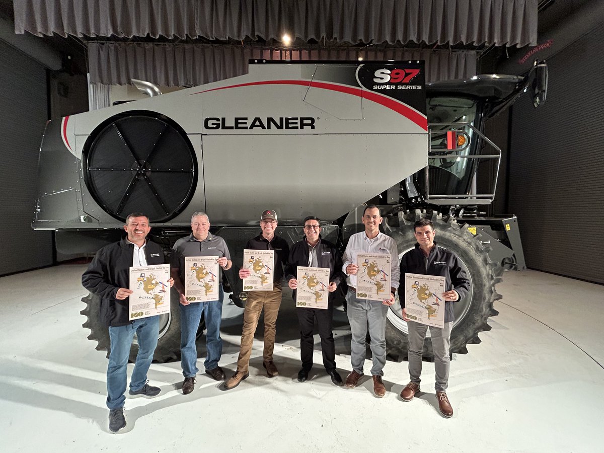 We recently connected with Fenasoja delegates from Santa Rosa, Brazil. Celebrating a century of soybean production in Brazil – a tale linking Missouri and the legacy of Gleaner combines. 🤝 #GoGleaner