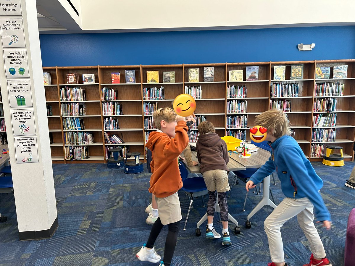 RobinPattillo's tweet photo. When your coding works &amp; you hear the music … 🎶 @ProjectReadDISD @DISD_Libraries @LakewoodElement @DrElenaSHill @LEGO_Education https://t.co/nzTcZfzOrr