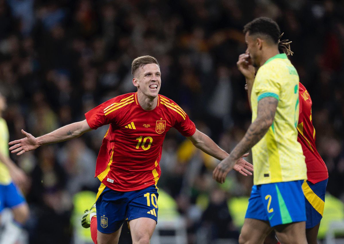 FabrizioRomano's tweet photo. 🔴⚪️🇪🇸 Dani Olmo’s contract at Leipzig includes €60m release clause that will become active starting from this summer.

It’s first time since signing new deal in 2023.

He scored yesterday on his first game as new number 10 for Spain, and could be one to watch in the summer. https://t.co/QcNTWt5C8t