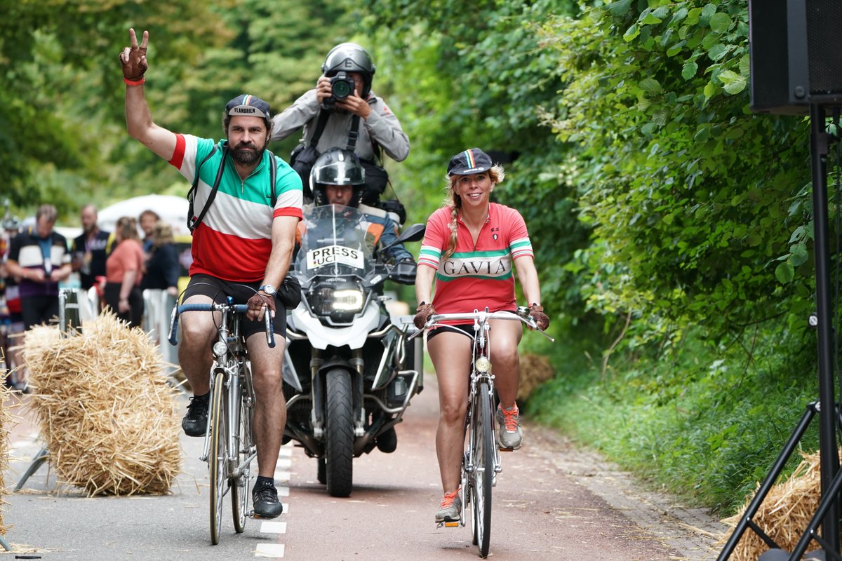 Welcome to #eroicavalkenburg - the unique #retrocycling event in Northern Europe.

Discover the beautiful region of #zuidlimburg on 1 of the 3 routes

Gravel✅
Hills✅
Wine✅
Castles✅
Rivers✅
Scenic landscape✅
Good regional food ✅
Tempted❓
eroica.cc/en/limburg