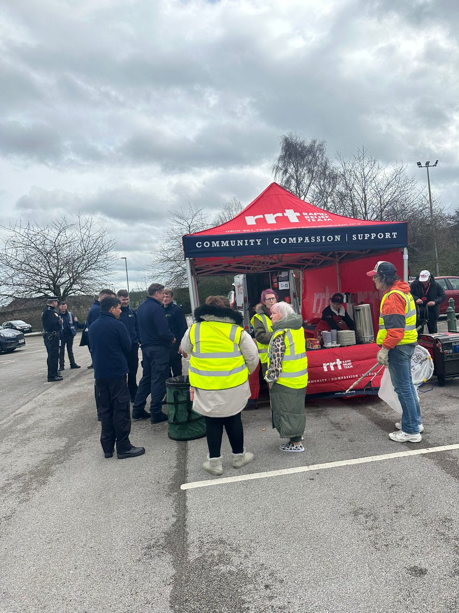teardropsshauni's tweet photo. This morning Myself and Bec teamed up with a number of partner agencies along side Merseyside police for a day of action in the Boundary Road area, offering support and advice to the local community 💜 @TeardropsOrgUK @CGLStHelens @MerPolStHelens @RRT_NZ @MerPolCEU @MerseyFire https://t.co/AgWx1WAx03