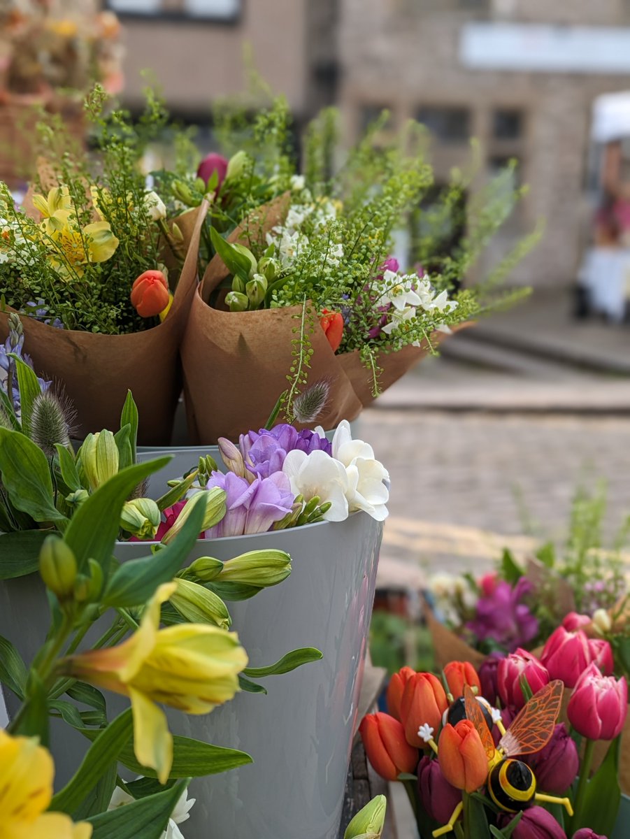 jwhugheslaw's tweet photo. A lovely day for the historic #Conwy #seed #fair yesterday with lots of people about buying plants and seeds. Our office on Lancaster square is in the background. #lawyers #northwales #seedfair https://t.co/VgEgN1NX3Y