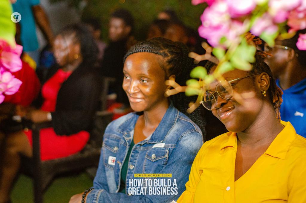 onlyoneoyesina's tweet photo. The other day with my girl, @callme_wumi at @ennovatelab's Open House, where we learned about Business Philosophies and Culture Creation.

It was a great time soaking up all the fantastic insights from @JesudamilareAD.

We look forward to building great businesses together! https://t.co/9UVjHK8PHT