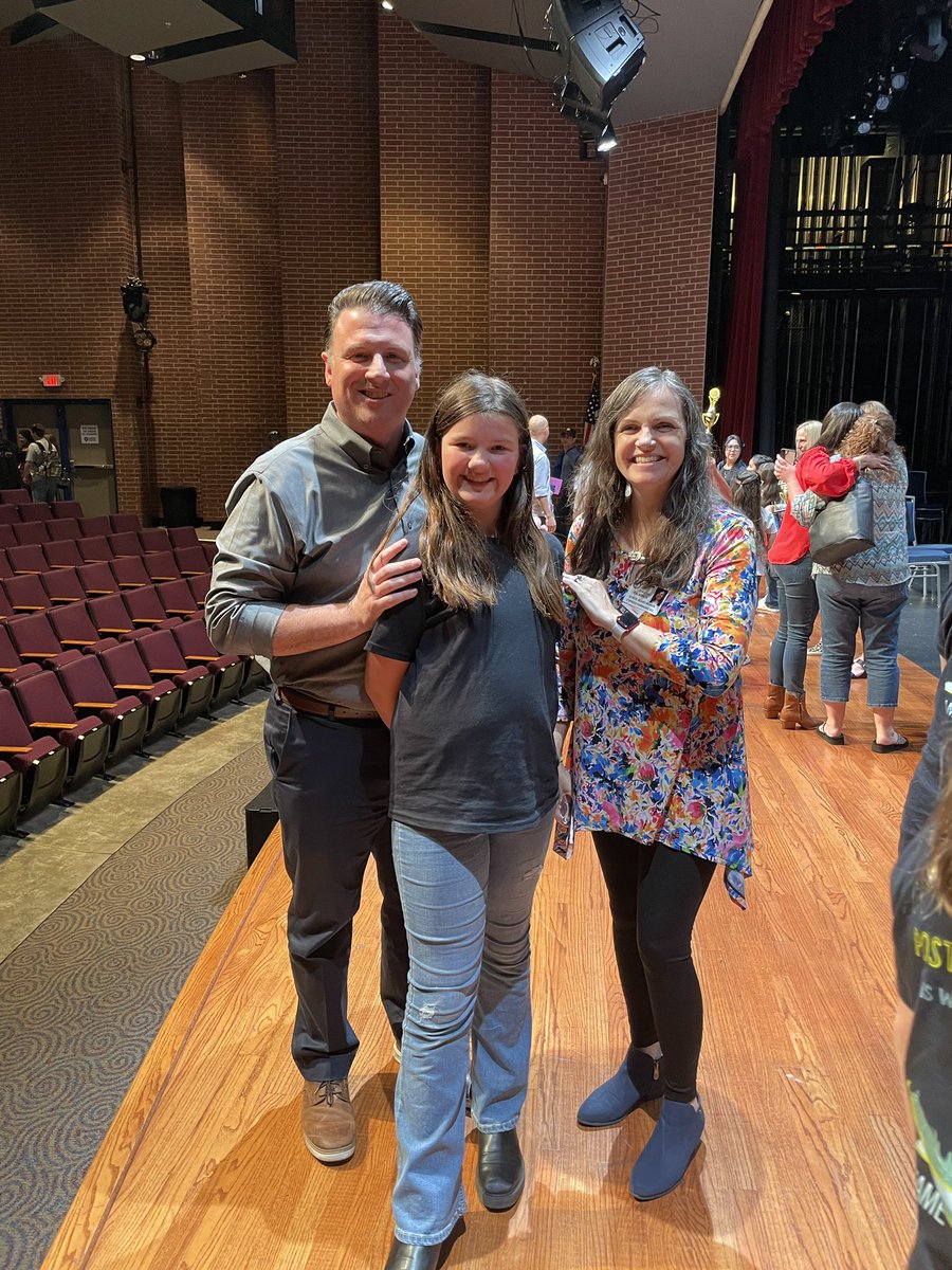 We got some readers in Cy-Fair! I was on hand for the Name That Book contest. Congrats to Copeland Elementary’s winning team. Lauren and her Post Elementary team finished tied for second. Hey… for reading all those books, they’re all winners #cfisd
