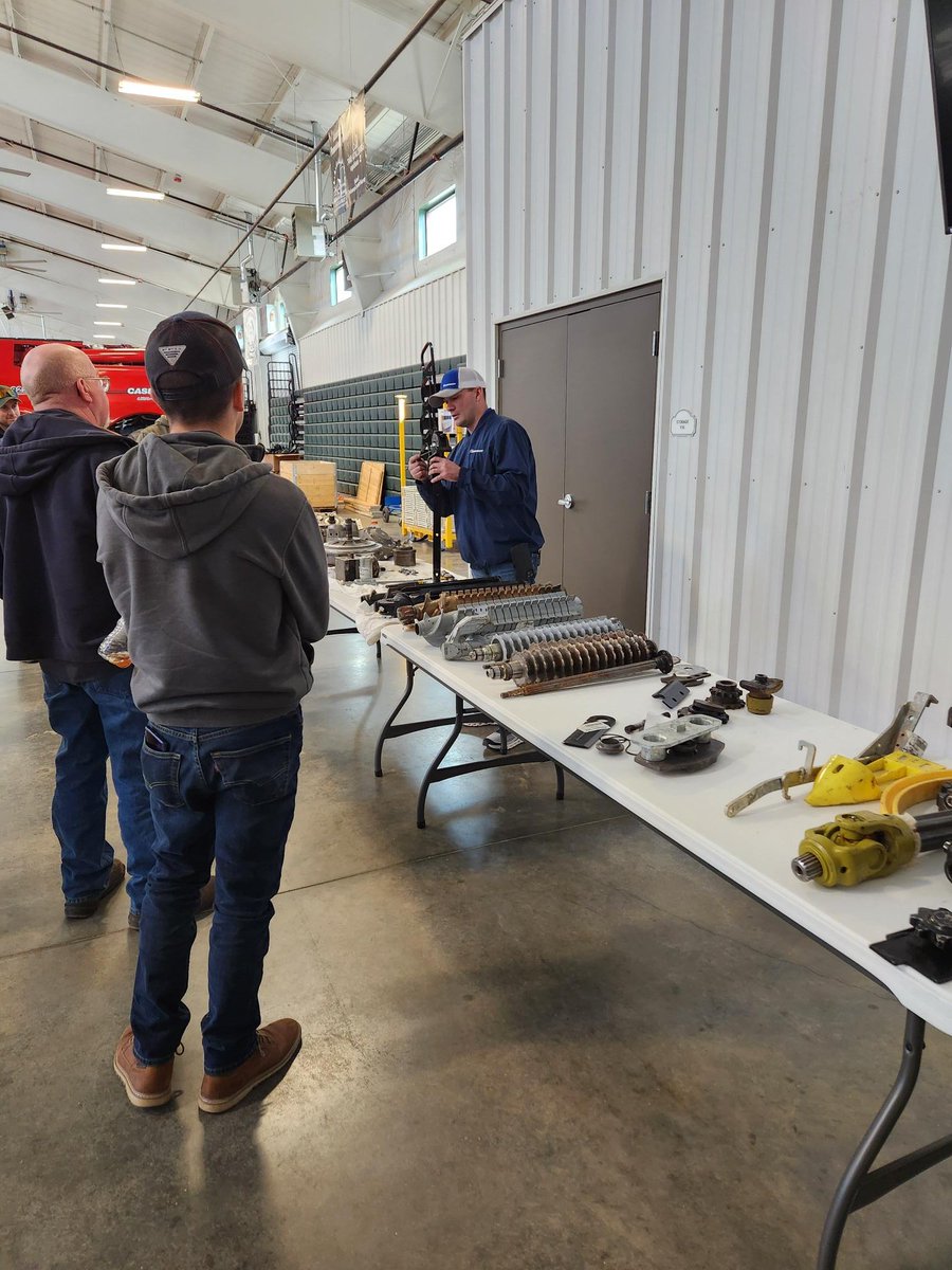 Geringhoff's tweet photo. Geringhoff is hosting a service training in Ohio today and tomorrow for our dealers! Check out some of the photos! #Geringhoff #GeringhoffService #harvest #plantingseason https://t.co/7ozMznM3Yf