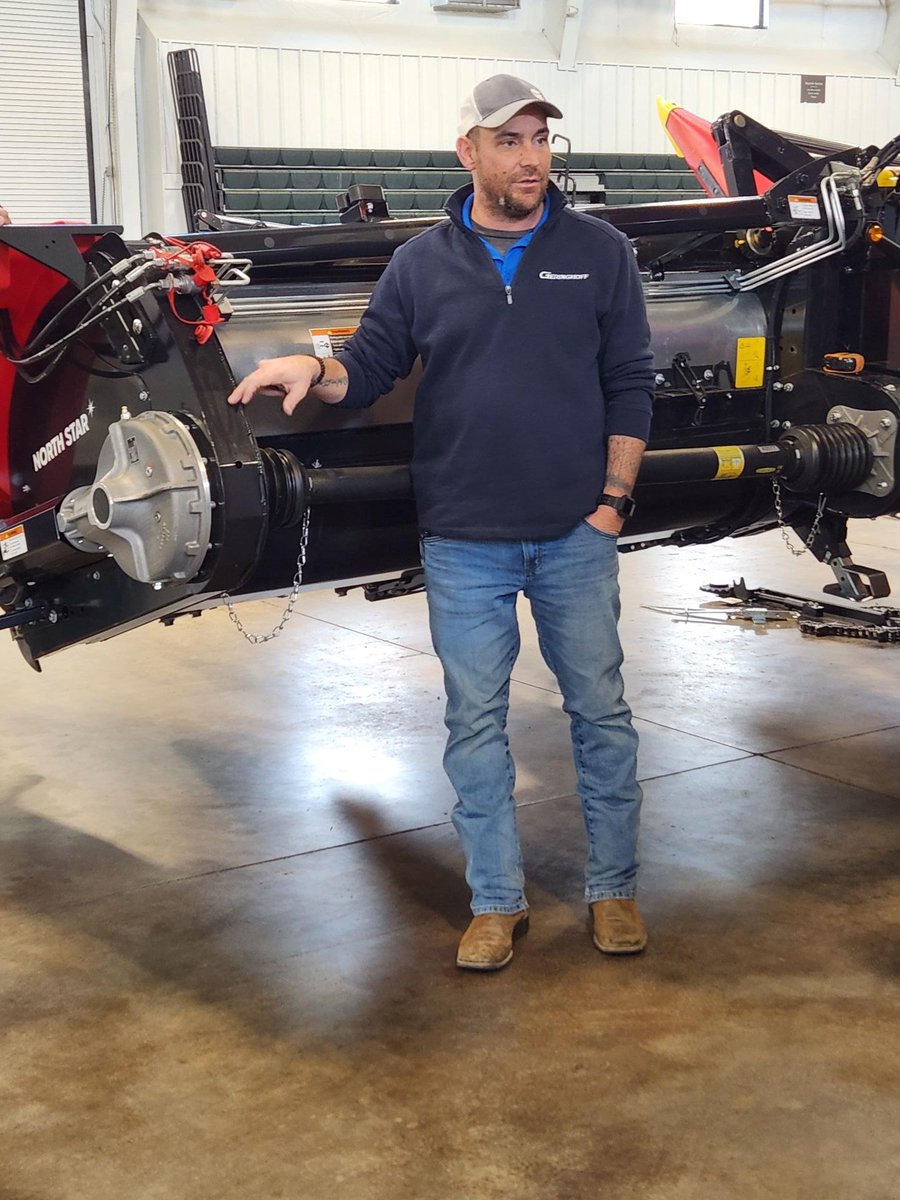 Geringhoff's tweet photo. Geringhoff is hosting a service training in Ohio today and tomorrow for our dealers! Check out some of the photos! #Geringhoff #GeringhoffService #harvest #plantingseason https://t.co/7ozMznM3Yf