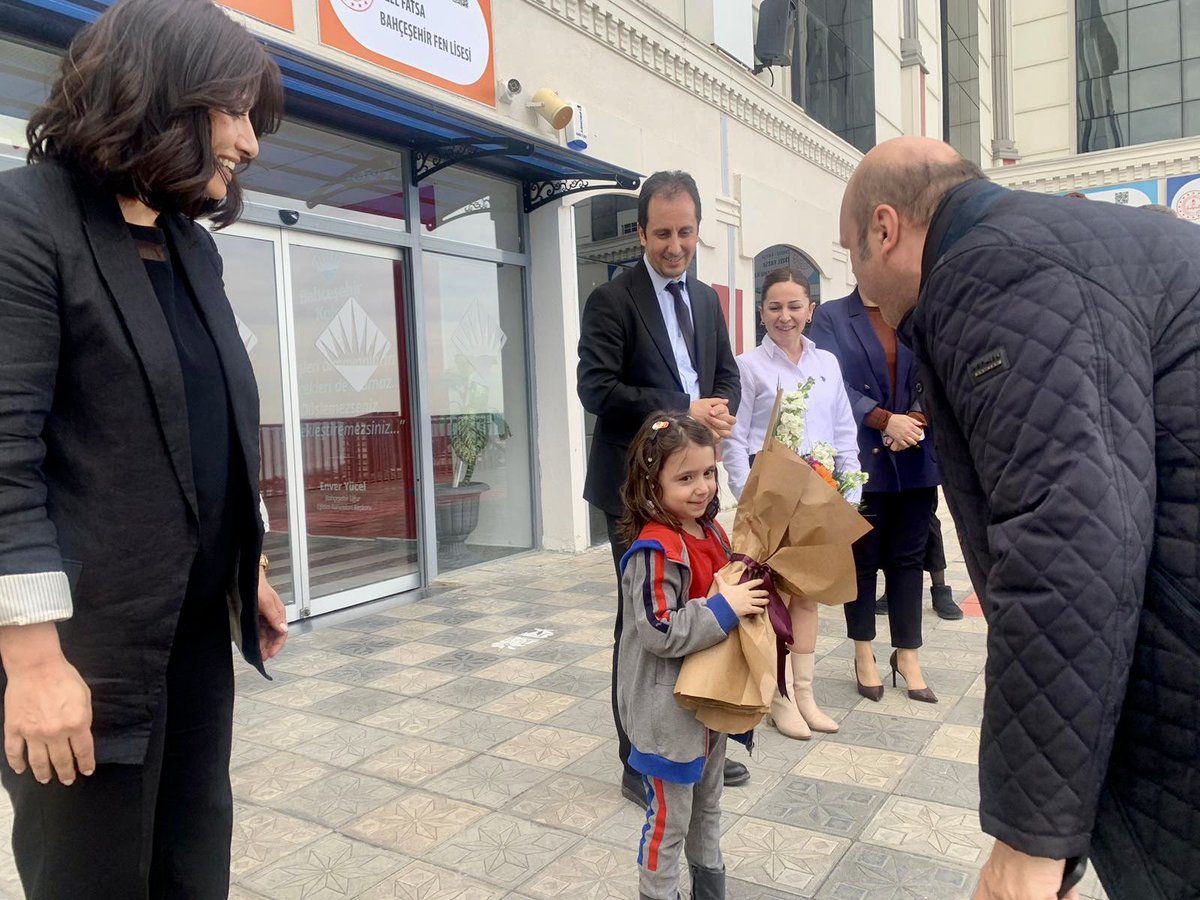 BahcesehirFatsa's tweet photo. SODİMER Başkanı Prof. Dr. Levent Erarslan’ı okulumuzda ağırladık.
Nazik ziyareti ve değerli paylaşımları için kendisine teşekkür ederiz. https://t.co/0vW6vwlNdJ