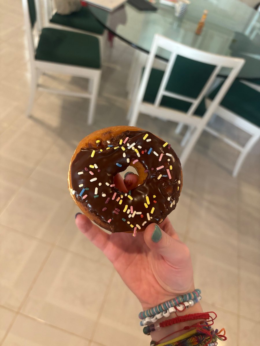 recovdom's tweet photo. 😋😋 https://t.co/gbuQCpY41T