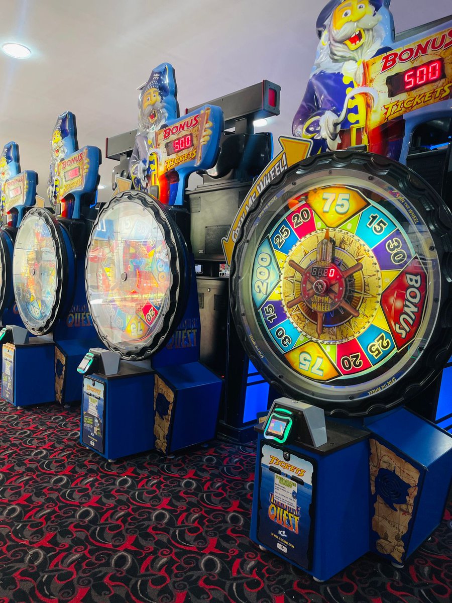 Altaciamx's tweet photo. 🎳¿Unas retas?🕹️🎲
🤩Disfruta de la adrenalina de ganar en Recórcholis de Centro Comercial Altacia 🎮
👉🏻Entérate de los costos en: https://t.co/gUjLg5khKj
📍Encuentra el centro de entretenimiento en último nivel.
#SoloEnAltacia #SienteAltacia #Boliche #Recorcholis https://t.co/XuVgwVgysy