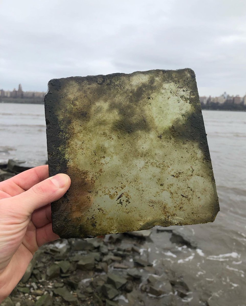 findnsave1776's tweet photo. #mudlarking you really never know what you’re gonna find! Like this #glasstile #mudlarkingfind #mudlarkingfinds #seaglass #beachglass #findsfromtheground #savinghistory #treasurehunting #beachcombing #seaglassing #riverfinds #riverfind #foreshorefinds #foreshorefind https://t.co/NlcgcJWY5n