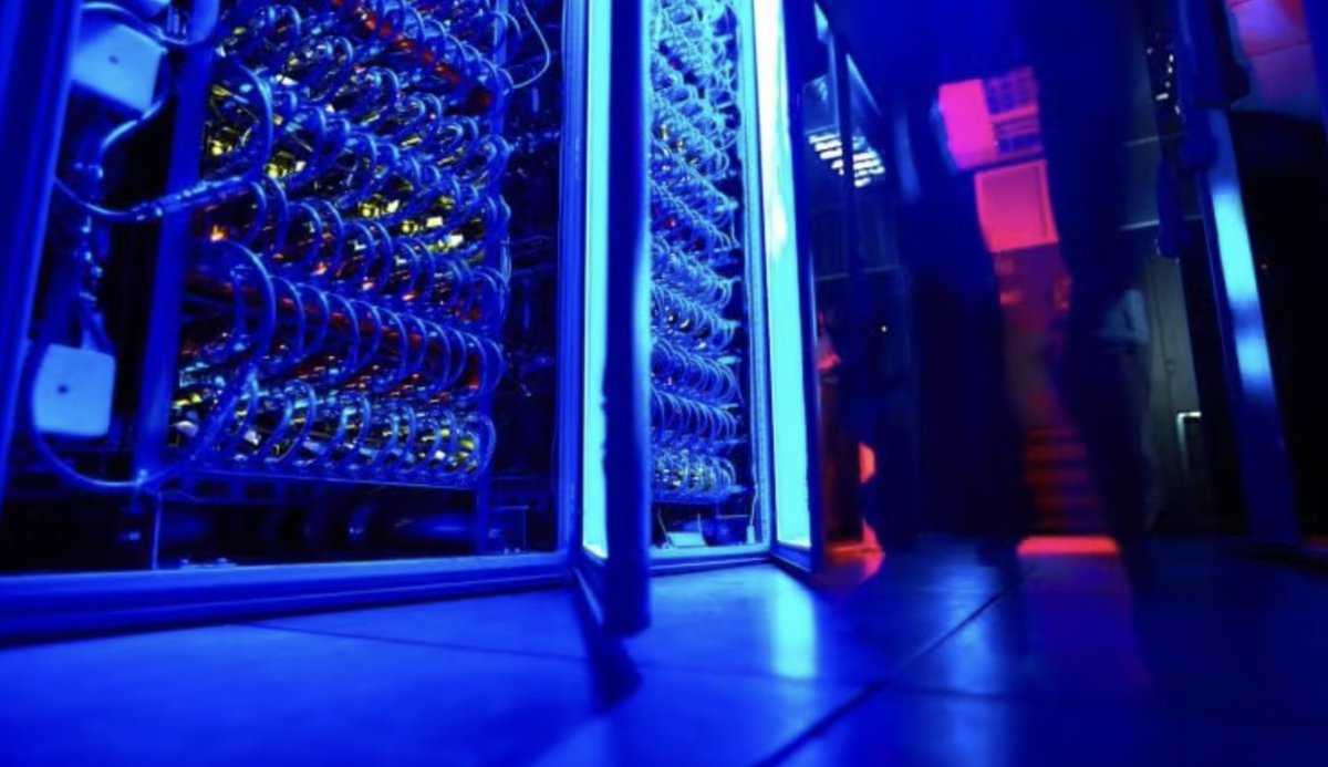 CMU_ECE's tweet image. George Amvrosiadis talks with @BuiltIn about the power of #exascalecomputing and how these warehouse-sized #supercomputers may lead the way to more personalized medicine and sustainable climate action. builtin.com/articles/exasc…