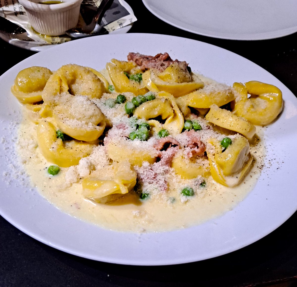 deadtelegraph's tweet photo. Fresh tortelloni at Bocconcino in San Francisco

#BuonAppetito #mangia https://t.co/nfiQe9cni7