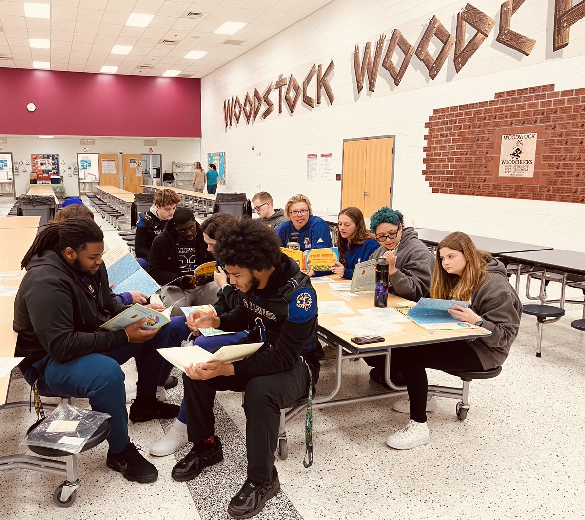 Susan Burge, NBCT (@susbur71) on Twitter photo Thank you so much to the<a href="/TallwoodLions/">Tallwood High School</a> <a href="/TallwoodFball/">Tallwood Football</a> athletes for reading to and with our <a href="/WoodchuckWorld/">WoodchuckWorld</a> Woodchucks! They loved it! 🫶 Thank you so much to the<a href="/TallwoodLions/">Tallwood High School</a> <a href="/TallwoodFball/">Tallwood Football</a> athletes for reading to and with our <a href="/WoodchuckWorld/">WoodchuckWorld</a> Woodchucks! They loved it! 🫶