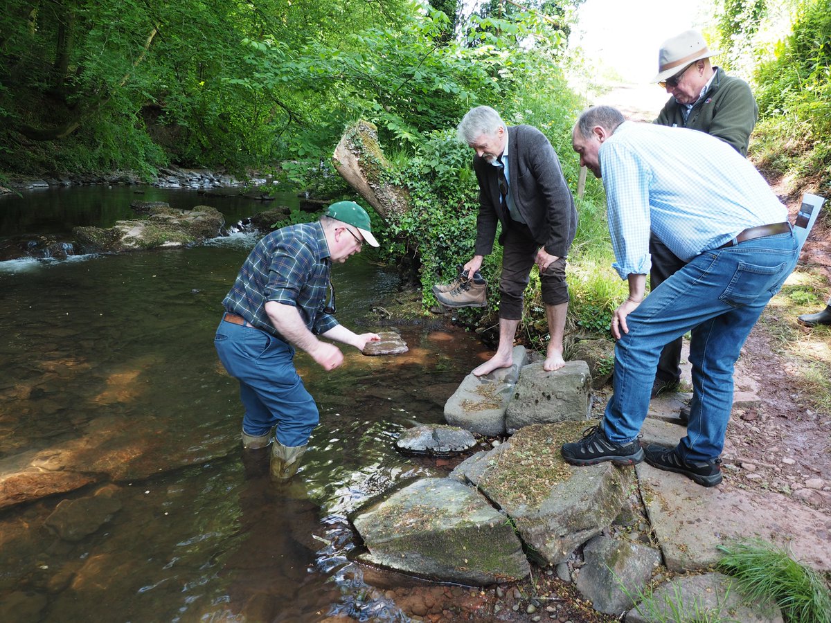A belated congratulations to @huw4ogmore on his new role as Cabinet Secretary for Climate Change and Rural Affairs. As our dedicated Salmon Species Champion with @AfonyddCymru, we know he doesn’t mind getting his hands dirty & his feet wet to cross difficult rivers!