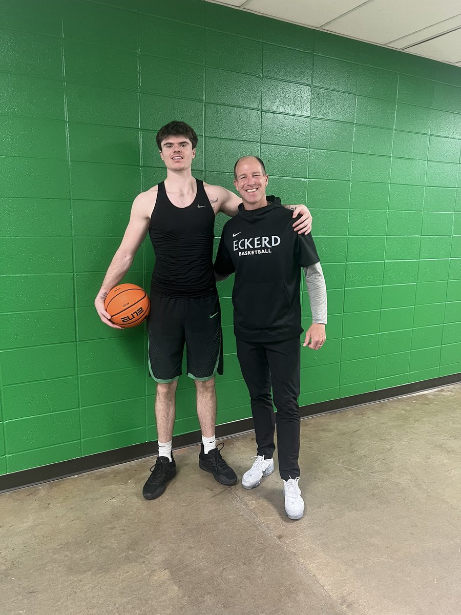Pete Moe II (@petermoe20) on Twitter photo Thankful to receive a full scholarship offer to Eckerd college. Appreciate <a href="/CoachGaluski/">Coach Galuski</a> coming to Huntington to watch me workout! Thankful to receive a full scholarship offer to Eckerd college. Appreciate <a href="/CoachGaluski/">Coach Galuski</a> coming to Huntington to watch me workout!
