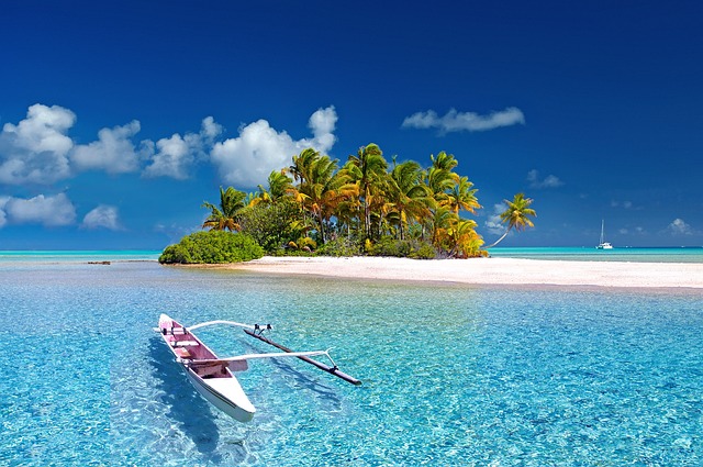 1/5 : 🏝️ Plongeons dans l'étonnante Polynésie française, où la nature exquise côtoie la culture enchanteresse de Tahiti ! 🌺✨ #Polynesia #FrenchPolynesia