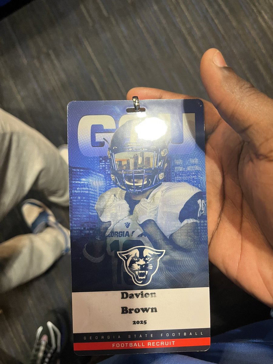 I want to say thank you to Georgia State University coaches and staff for having me this afternoon. The opportunity to see and learn, I'm thankful for this opportunity. #GOPANTHERS @CoachWilsonGSU @DOMXprospects @IvoryDurham2 @GeorgiaStateFB