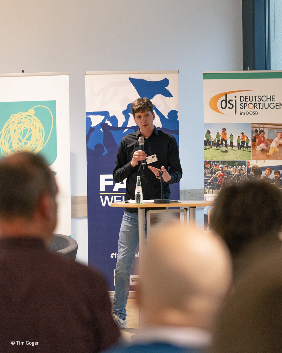 BMI_Bund's tweet photo. #FansWelcome - wir fördern das Betreuungsprogramm für Fans zur #UEFAEURO2024. Die Koordinierungsstelle Fanprojekte der @dsj4sport wird es umsetzen.
"Das Programm wird dazu beitragen, Deutschland als exzellenten Turnier-Gastgeber zu präsentieren", so Sportministerin @NancyFaeser. https://t.co/Ea2UScZdO6