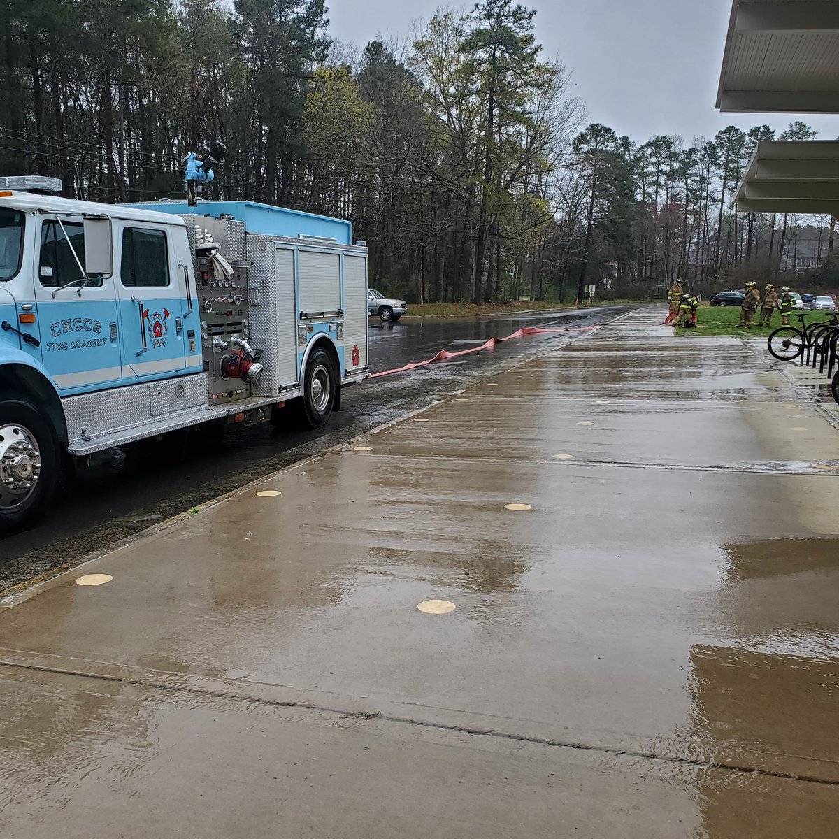 ChccsFire's tweet image. Sometimes we train in the sunshine. Sometimes we train in the rain. @KBreweur @chccs @ChapelHillFD @CarrboroFire @CTEforNC