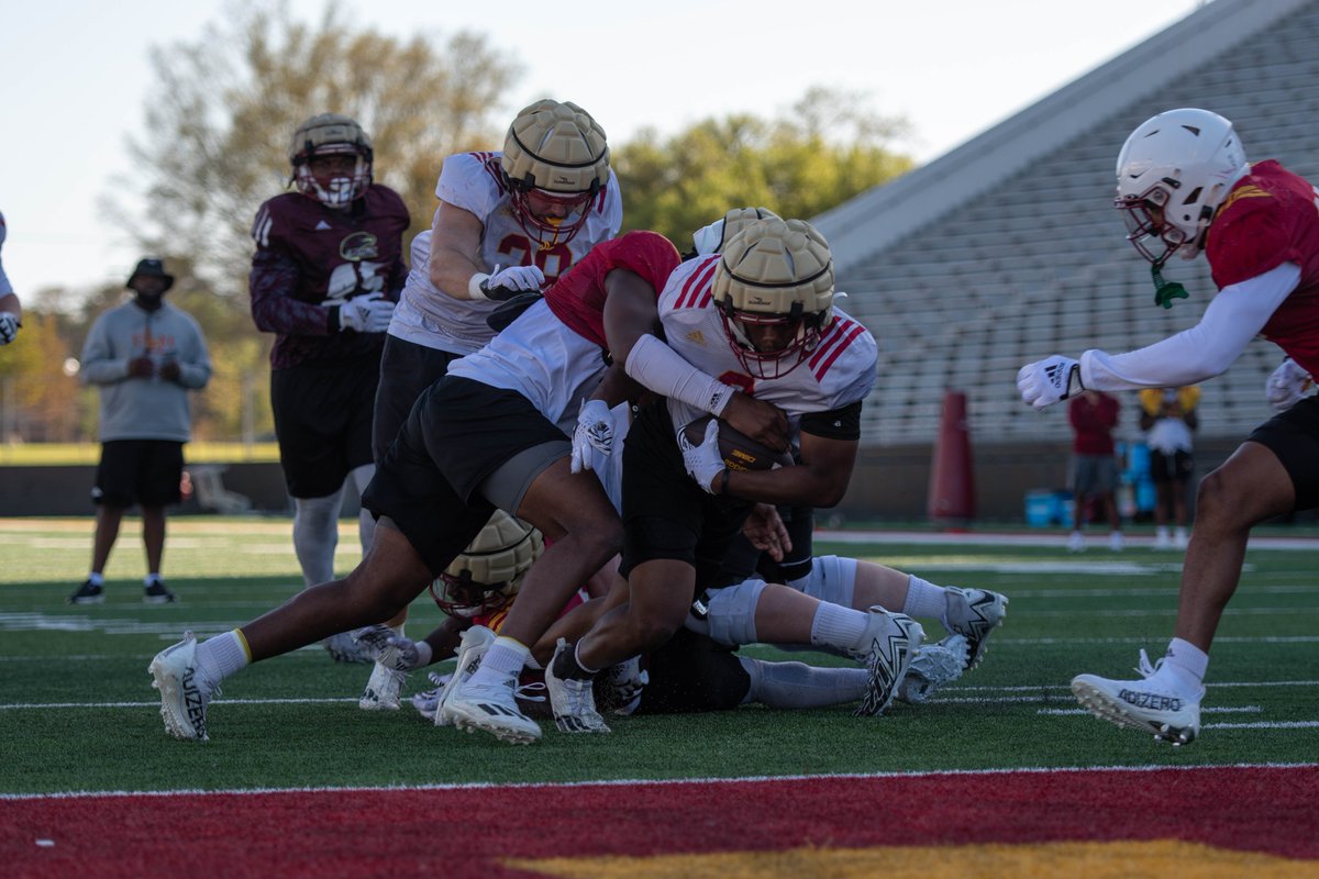 Making plays on sunny spring days ☀️