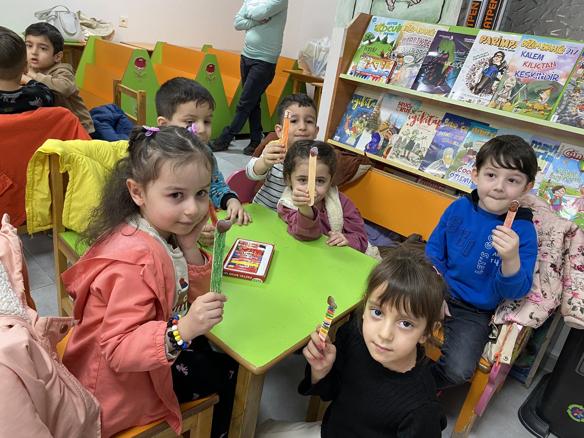 hakkarikutup's tweet photo. 60. Kütüphane Haftası kapsamında “kendi ayracını kendin tasarla” etkinliğimizi gerçekleştirdik.
@TCKulturTurizm @BatuhanMUMCU @alicelik_64 @HakkariValiligi @KTBKYGM @etkinkutuphane @idrisagacanoglu @JewinKazak https://t.co/WexNmtsDpI