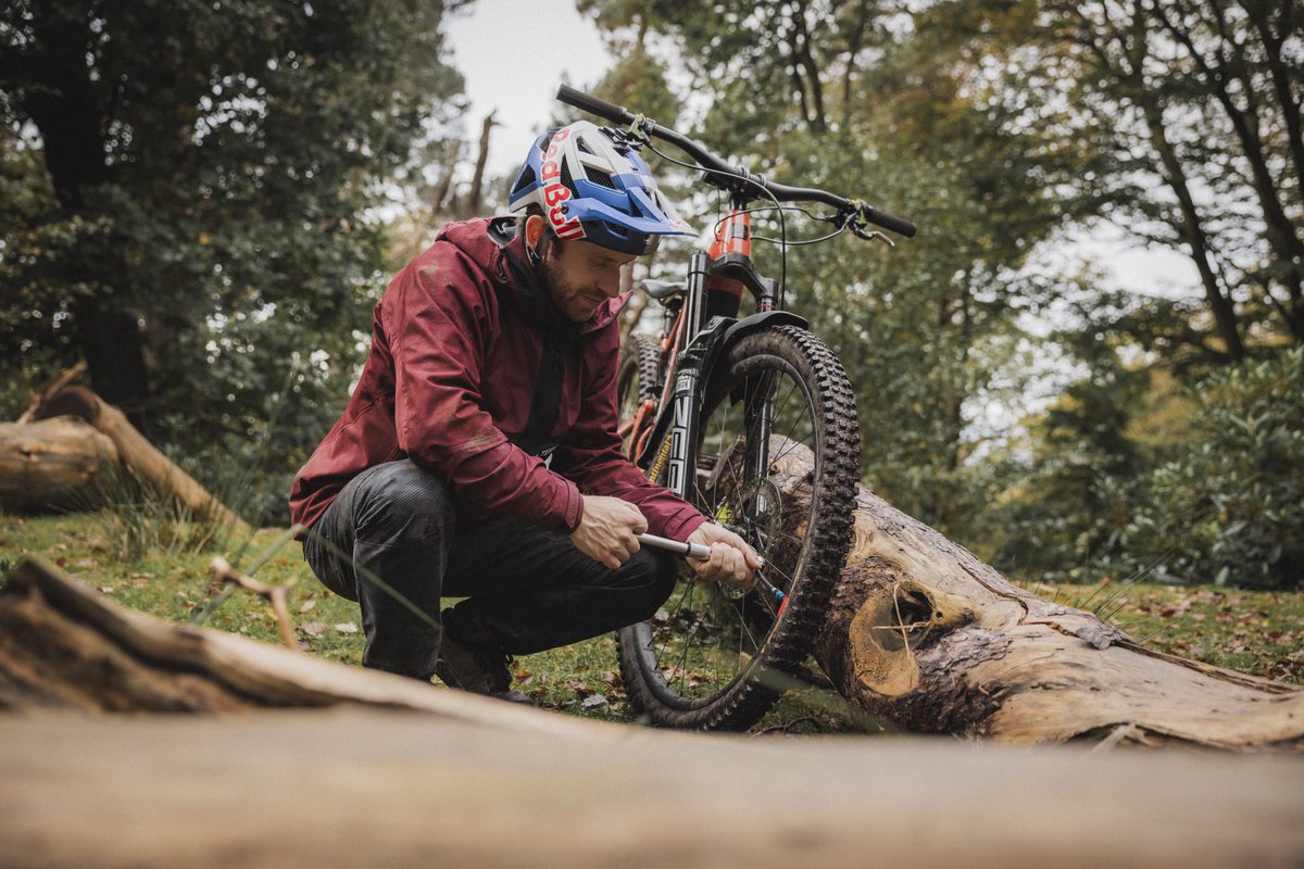 Stoked on the new range of @crankbrothers S.O.S on bike tools, meaning that you no longer have an excuse for being that guy who forgets to take a tool out on a group ride 😂 #WeRideCB #Crankbrothers #sponsored