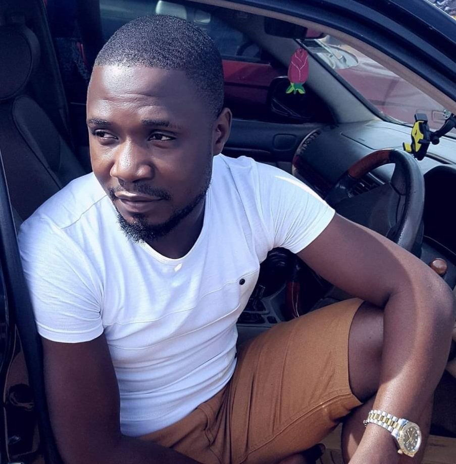 #Friday <a href="/ezzanyiro/">Ezzanyiro & Olujja</a> with the Legend <a href="/donitalia1/">Don Italia</a>
Talking
1. <a href="/premierleague/">Premier League</a> title battle.
2. <a href="/ChampionsLeague/">UEFA Champions League</a> quarter Finals
3. <a href="/bayer04fussball/">Bayer 04 Leverkusen</a> Credentials to win the Meisterschale
4. Post Kloop Era at <a href="/LFC/">Liverpool FC</a>
5. <a href="/ManUtd/">Manchester United</a> under Sir Jim Ractiffe
All will be live on <a href="/facebook/">Facebook</a>