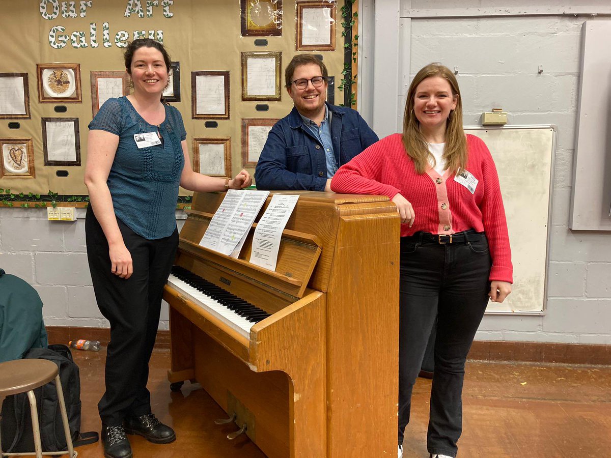 We’ve just finished the final week of the @LeedsLieder Festival outreach projects: 24 school visits, 13 different songs, 12 performances of Erlkönig, 6 poems, 4 singers, one poet, one pianist, one student &amp; quite a lot of coffee!

Here’s the concert info:

leedslieder.org.uk/whats-on/wedne…