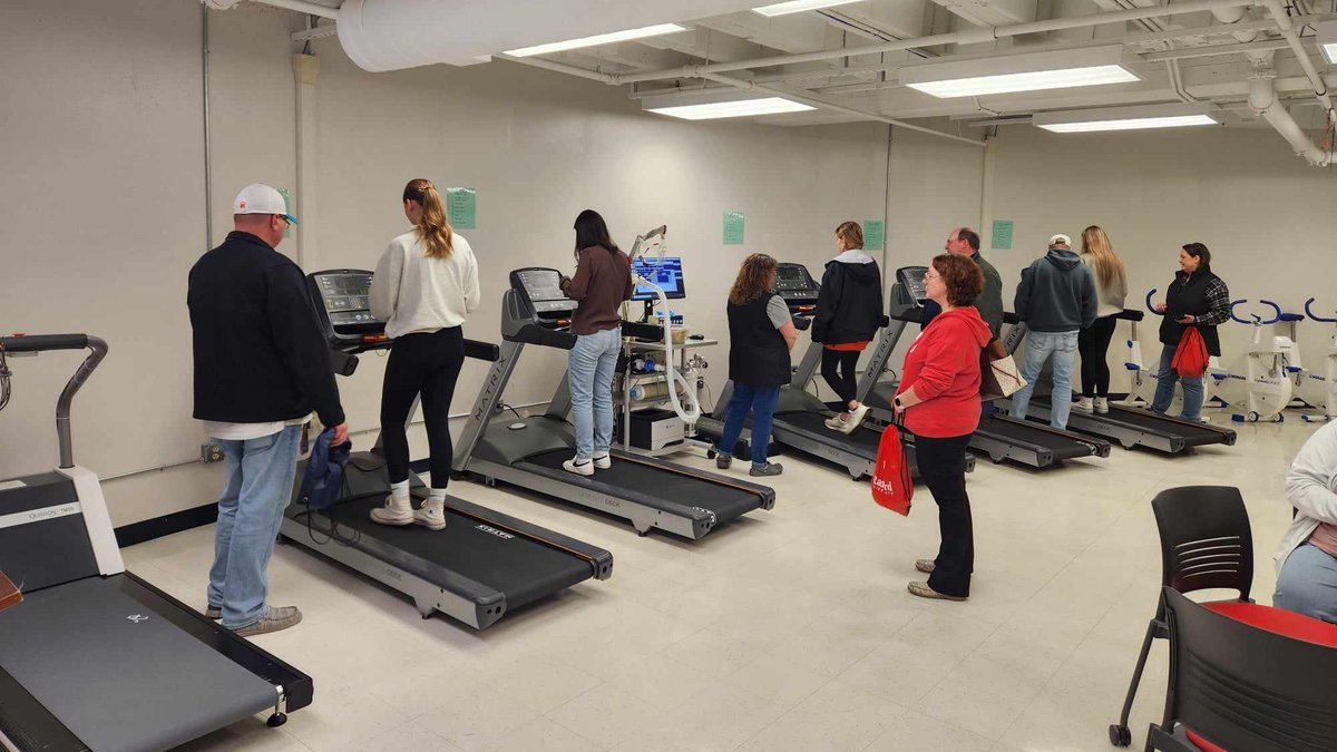 radfordcehd's tweet photo. Peters Hall was buzzing during Saturday's Highlander Day for admitted students!🐝

Students heard from faculty and students before participating in activities related to their areas of interest.

It was a great day and we are looking forward to the next Highlander Day in April! https://t.co/F2lsPtVp6i