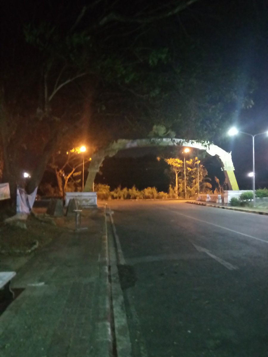 นั่งเหงาๆ อยู่เขาเปาะช้อย🥰🥰
#มาหาหน่อย #รับงานตรัง