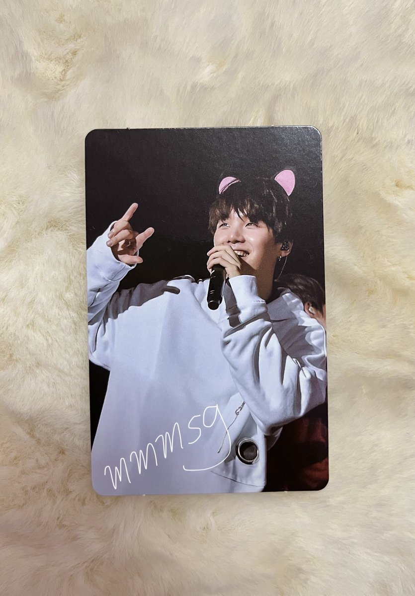 mmmsg__'s tweet photo. WTS

การ์ดบั้มญี่ปุ่น ยุนกิ
I need you 850฿
I need you christmas 3500฿

Fanmeet japan vol.3  8500฿
luckydraw hybe butter  1150฿

LYS มินิฟตก แทยุนกิ สองใบ 350฿

#การ์ดบังทัน #ตลาดนัดบังทัน 
#การ์ดยุนกิ #ปล่อยของสะสมบังทัน 
wts ตามหา suga คิมินิ หูแมว kimini https://t.co/QyUIVBZBsX