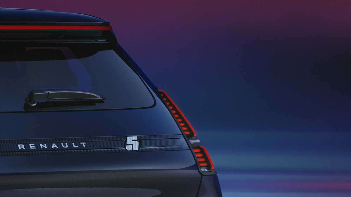 renault_fr's tweet photo. #Renault5 #ETech 100% #électrique
#INTER5CTIVE - la R5VOLUTION est aussi intérieure. à bord de R5, https://t.co/BWHo98hxsp