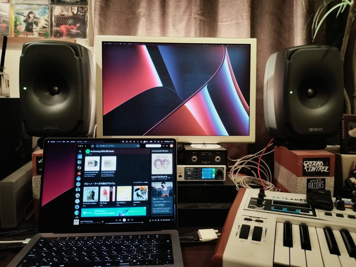 ついにGenelec8331様をお出迎え。
出音、さすがに良い！　キャリブレーションの信号音で寿命縮んだ！