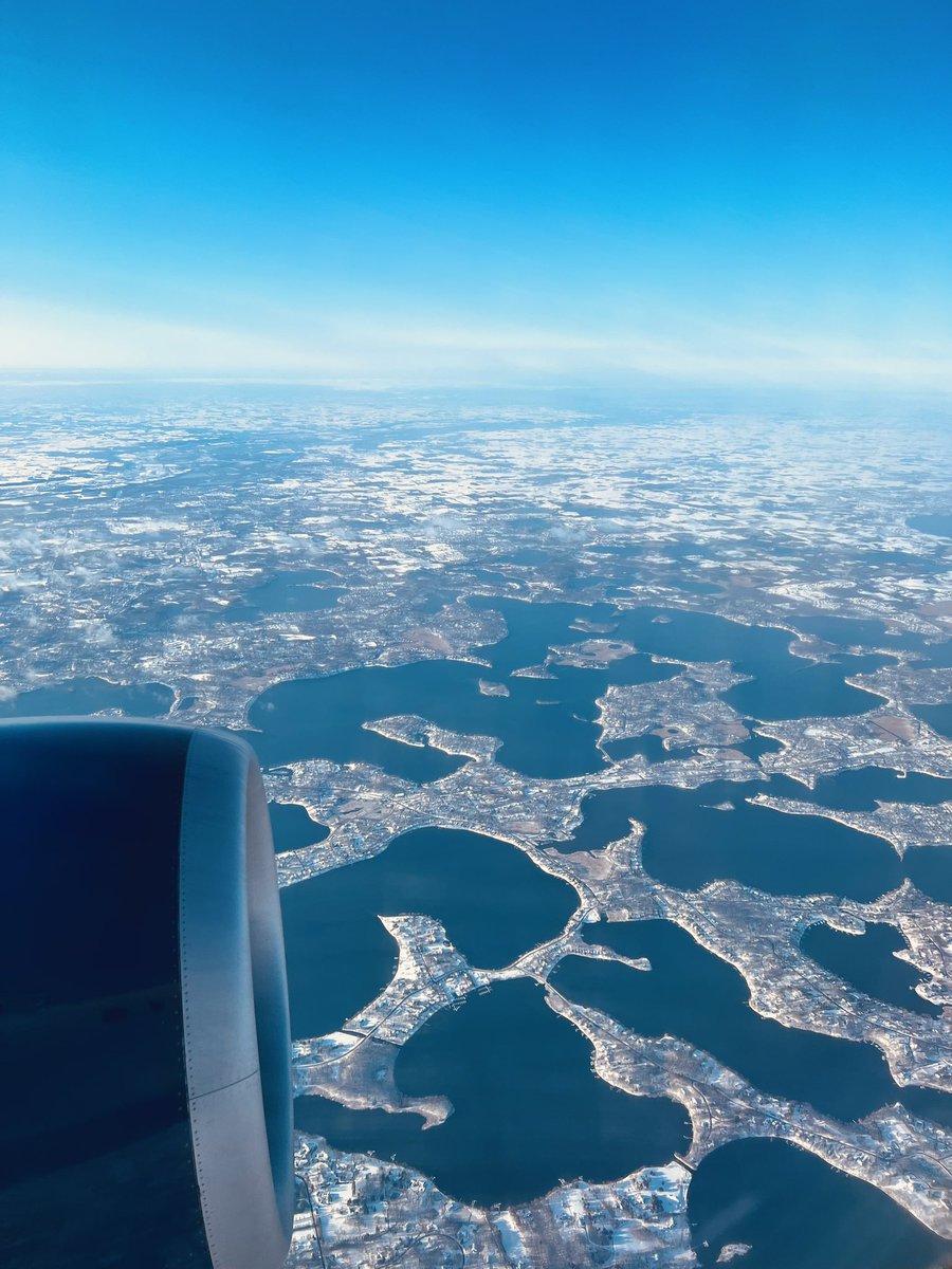 nilatequila_ttv's tweet photo. Truly the land of 10,000 lakes. #MiniSoda #OhDontchaKnow https://t.co/pwpEPGrxKY