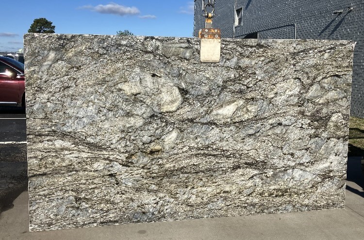 AlphaCounterTop's tweet photo. New colors delivered today! #granite
#granitecountertops #alphacountertops #doneinadaybeautifulforlife https://t.co/KNyxNgef79