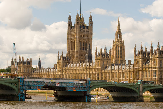 Are you a knowledge mobiliser in a university managing or thinking of setting up a policy fellowship programme? Join @UCLPublicPolicy on 26th June in London for a capability building workshop on effective management of policy fellowships. Email alice.tofts@ucl.ac.uk to register!