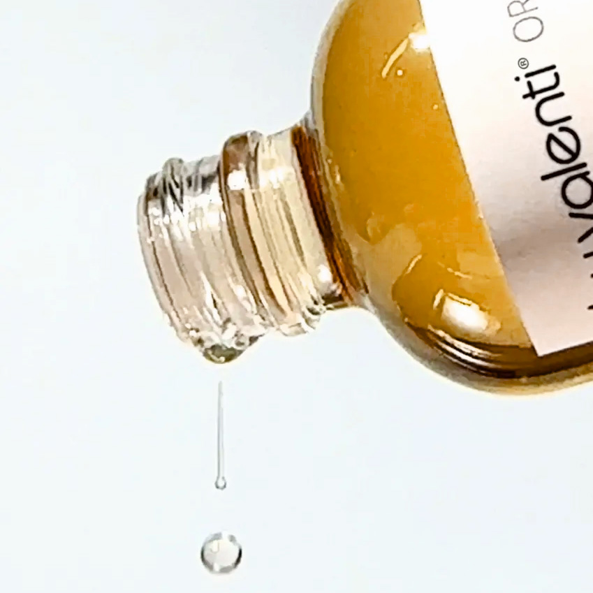 Elevate your daily hydration ritual with our Garden of Roses All Over Oil. 

Infused with a blend of luxurious skin loving oils, and vitamin C, it leaves skin feeling soft, supple, and delicately scented. Perfect for all skin types. 

Find it at byvalenti.com/linkinbio