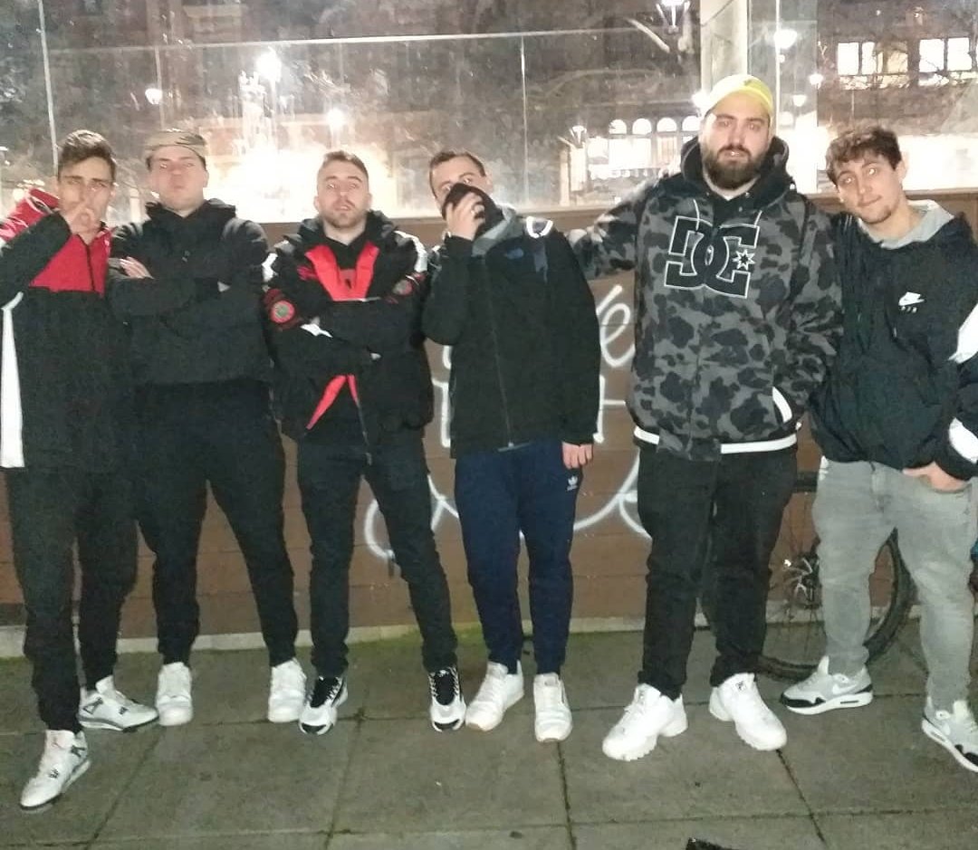 TERCERA GENERACIÓN o la generación del cambio (2016-2020)

Algunos de los representantes de esta época fueron y son Botta, Dafrés, Ghaziel, Igle SK, Chacon, SBS, Costa, Romo, Crown, QMC, IceMoli, Ankreas, JDR, Baigo, Chao, Dok, Zelta, Ramonín, Buca... o incluso PGJ