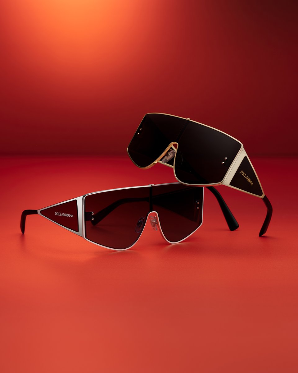 From the new #DGEyewear Collection, the DG Mirror Logo Pilot Shades and the DG Sharped sunglasses. A modern twist on a timeless classic in five distinctive colourways. Discover more at bit.ly/DGEywear-FM #DolceGabbana